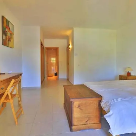 Villa Sleeps 6 Air Con T607841 Vale do Lobo